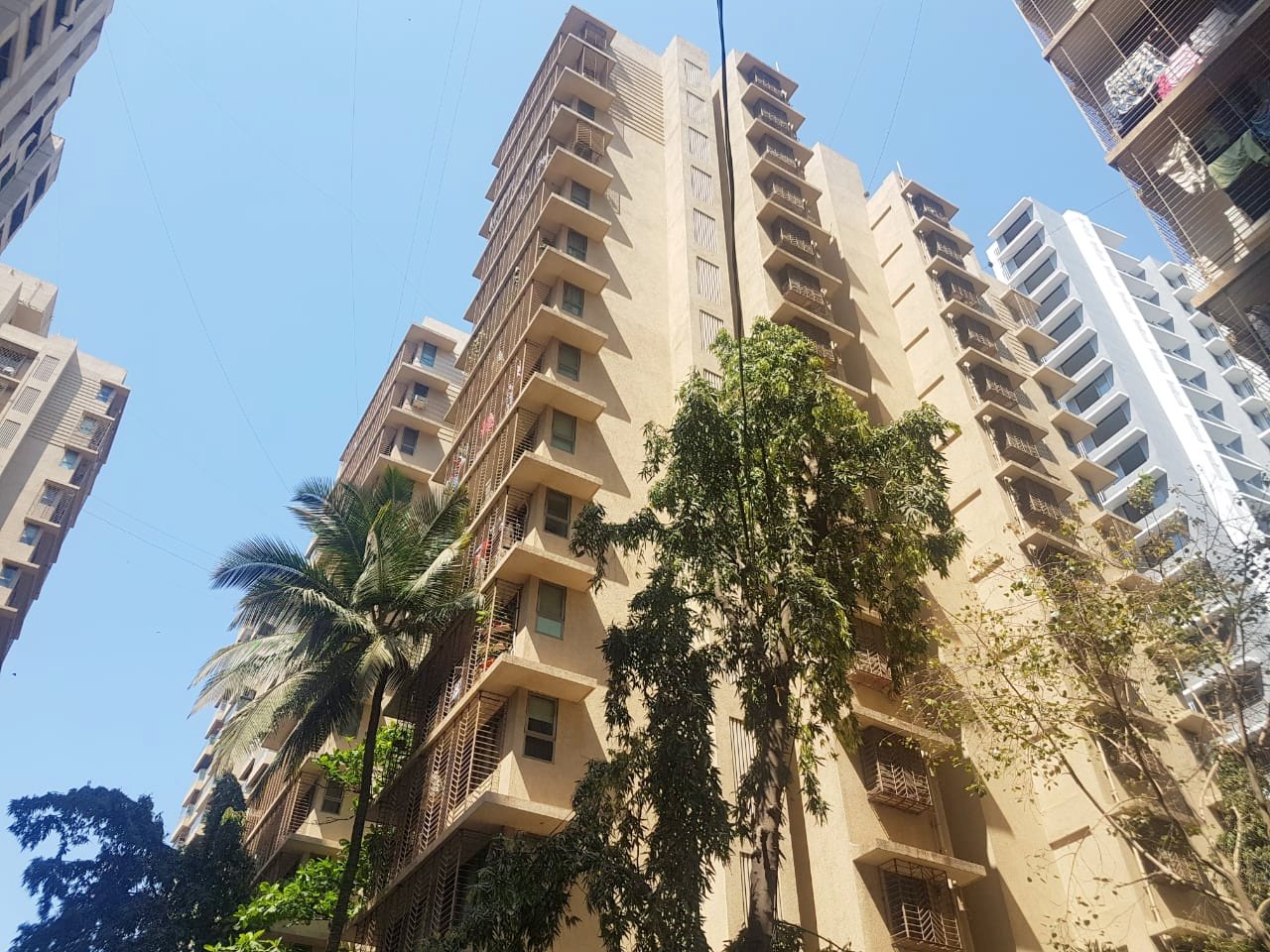 Building - Dlh Imur, Andheri West