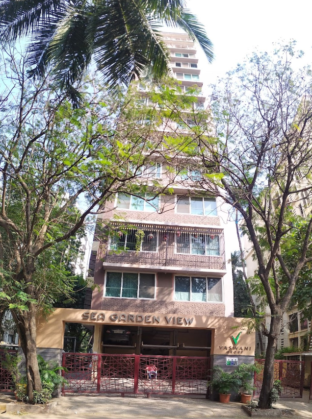 1 BHK Flats for Sale in Sea Garden View, Santacruz West