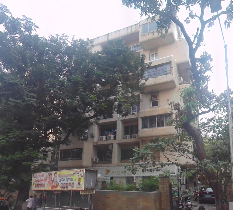 3 BHK Flats on Rent in Vikas Building, Peddar Road