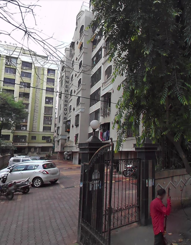 2 BHK Semi Furnished in Sneh Sarovar , Andheri East
