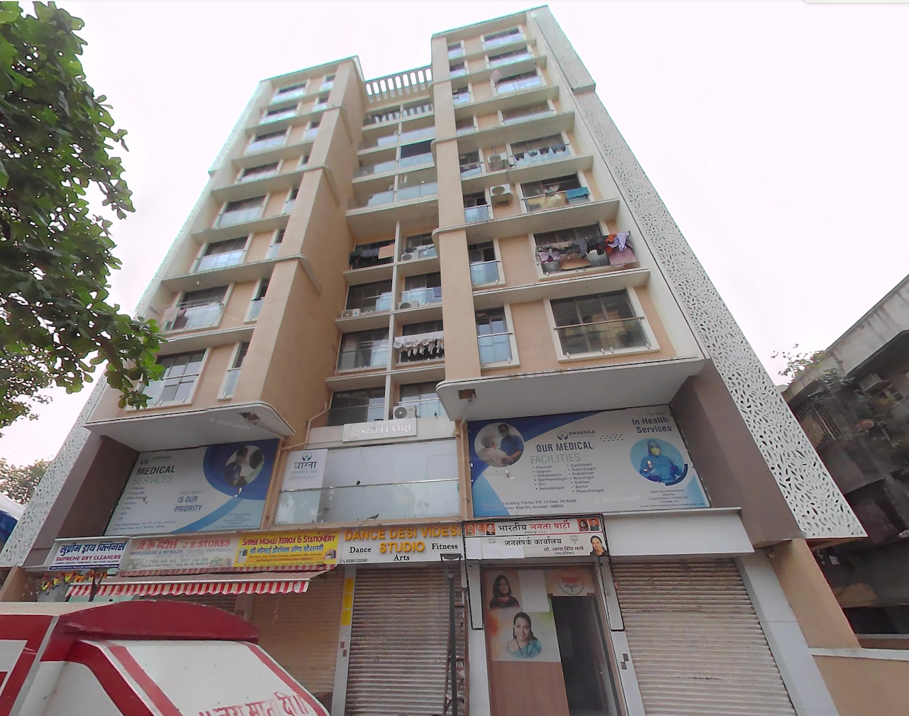 2 BHK Semi Furnished in Sosar Solitaire , Khar West - Photo 3
