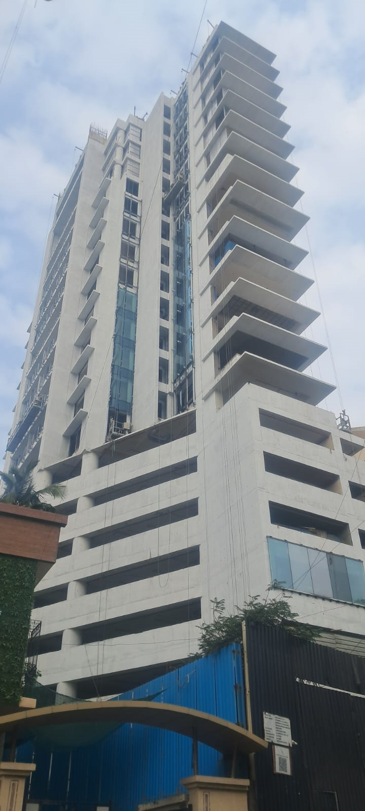 3 BHK Flats on Rent in Sagar Resham, Bandra West