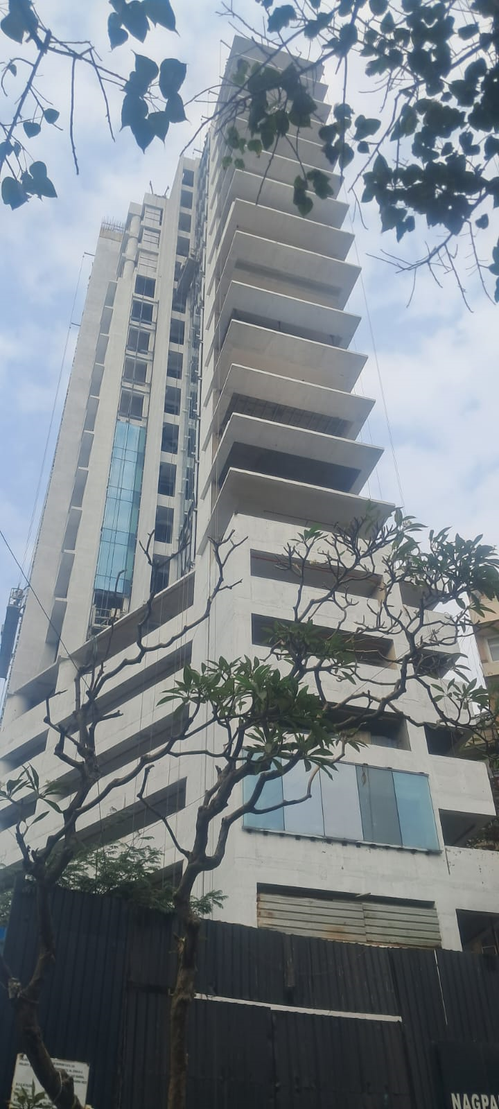 3 BHK Flats on Rent in Sagar Resham, Bandra West