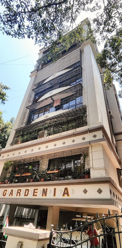 2 BHK Flats on Rent in Gardenia building, Khar West