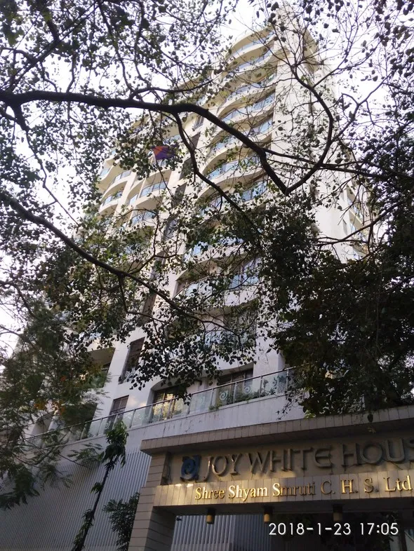 5 BHK Flats for Sale in Joy White House, Santacruz West