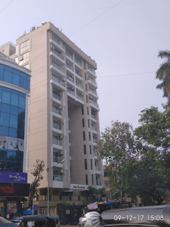 4 BHK Flats on Rent in June Blossoms, Bandra West