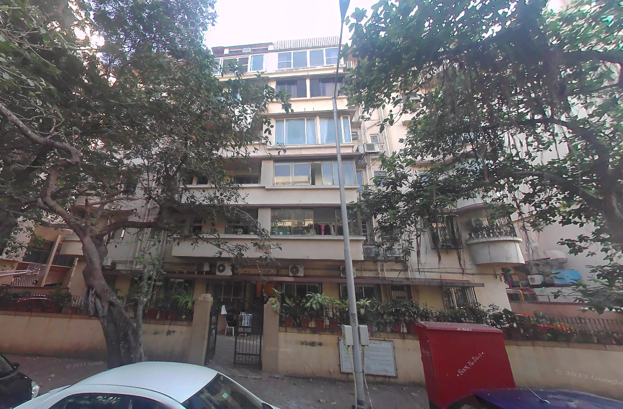 2 BHK Semi Furnished in Prabhat , Marine Drive