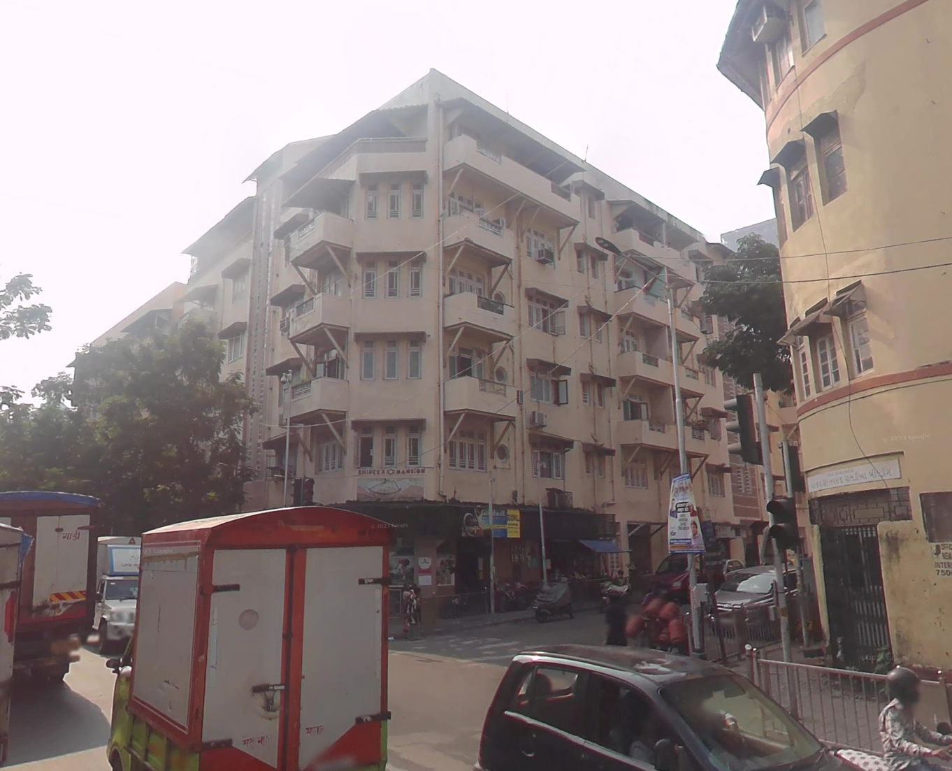 3 BHK in Shirin Mansion , Tardeo