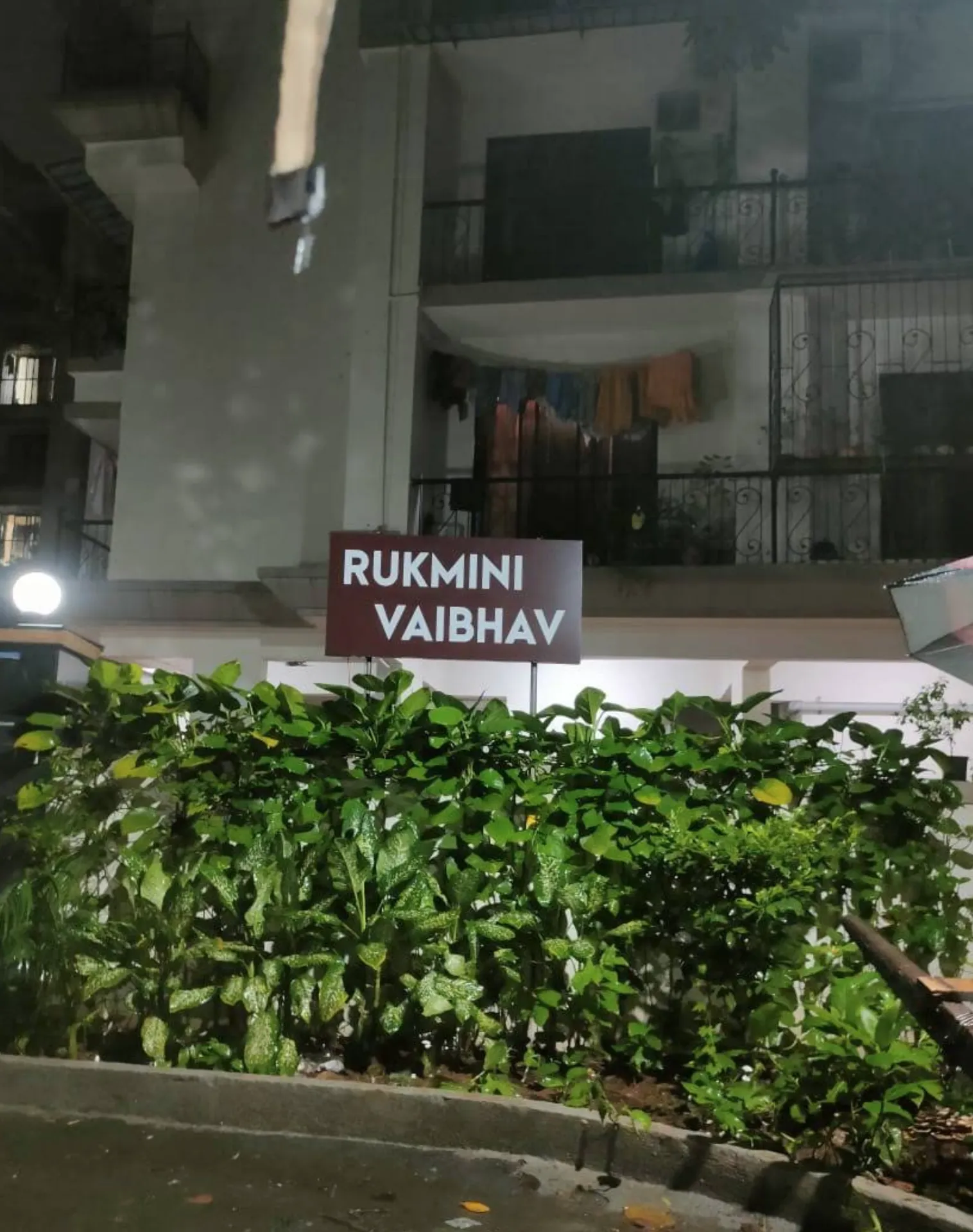 2 BHK Rukmini Vaibhav, Andheri West — for Rent — photo 4