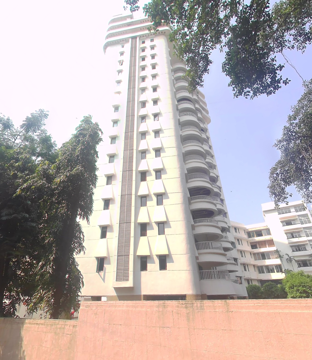 4 BHK Semi Furnished in Shanudeep , Tardeo