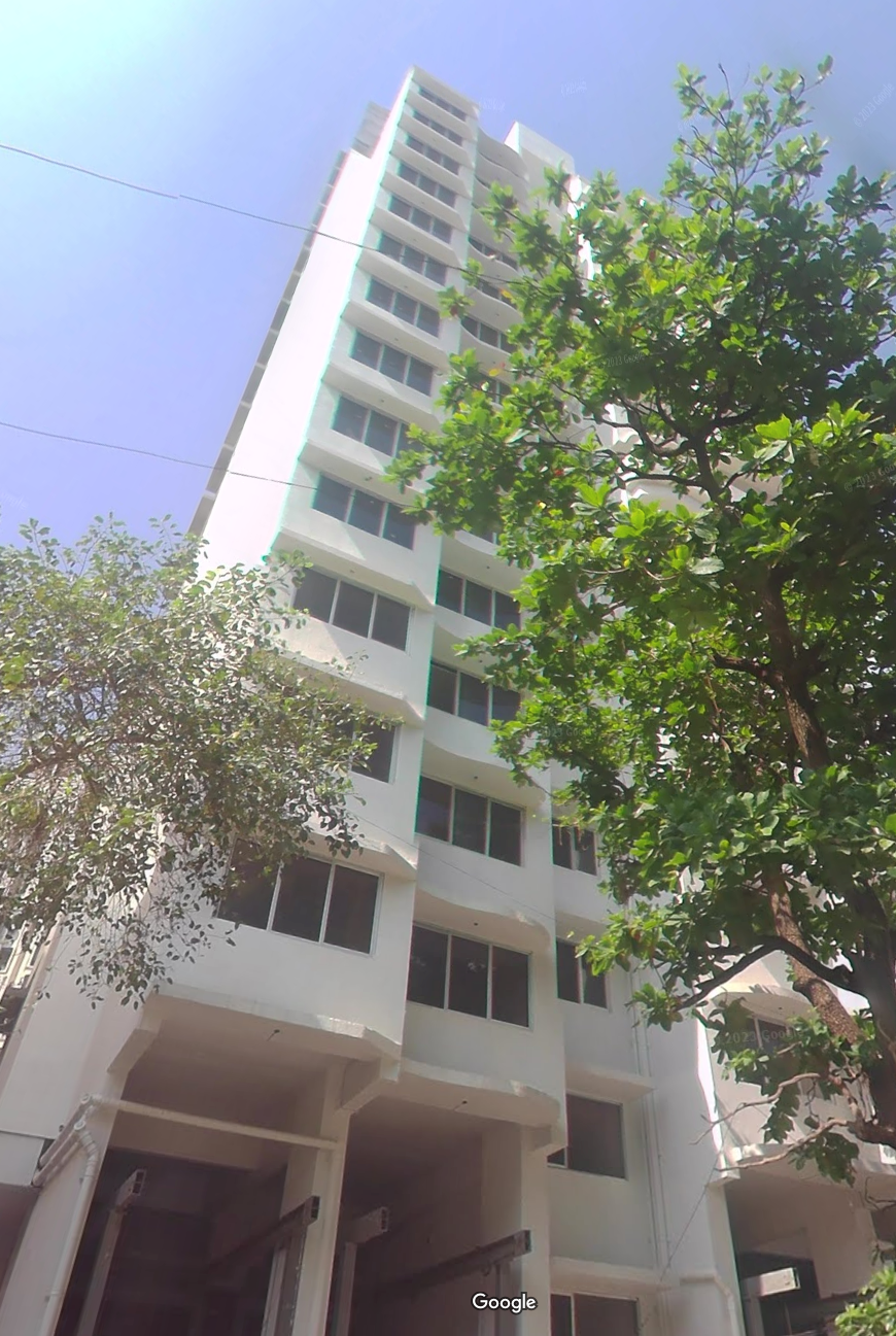 1 BHK Semi Furnished in Dwarkamai Building , Lower Parel