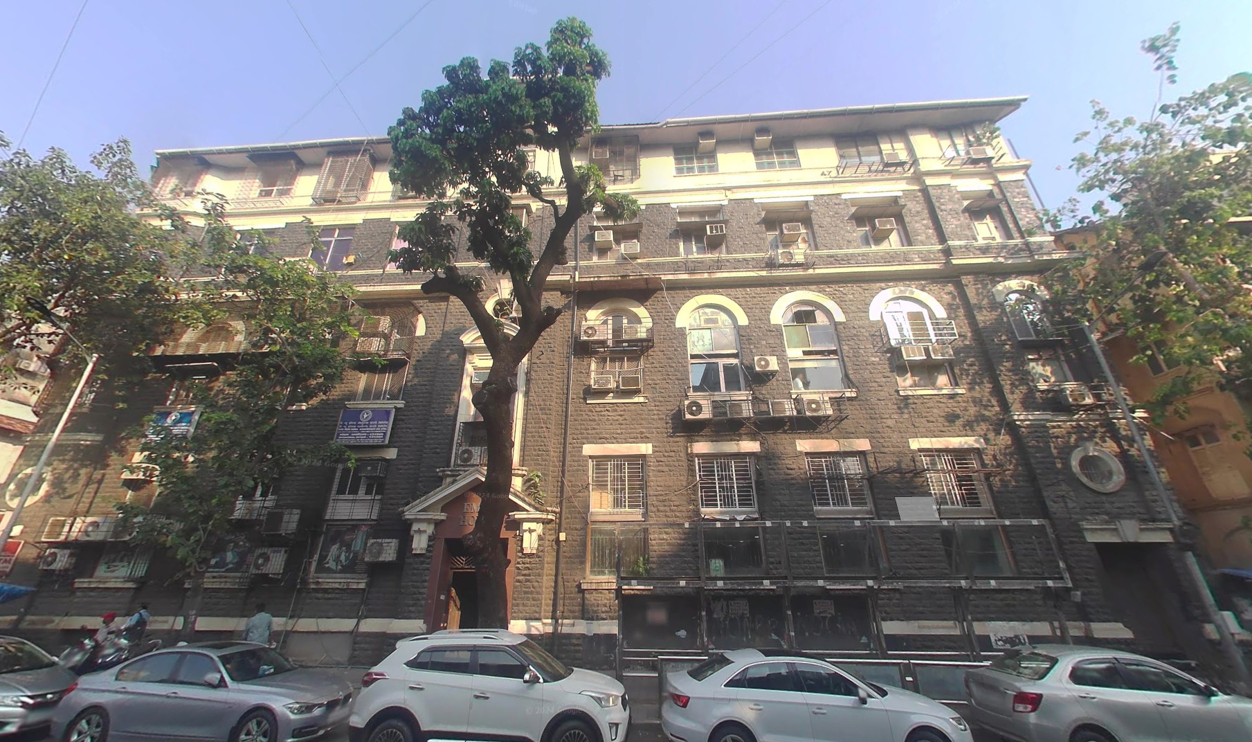 Office Space Semi Furnished in Emca House , Fort