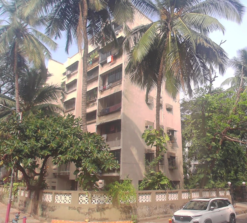2 BHK Flats for Sale in Sea Bird Building, Andheri West