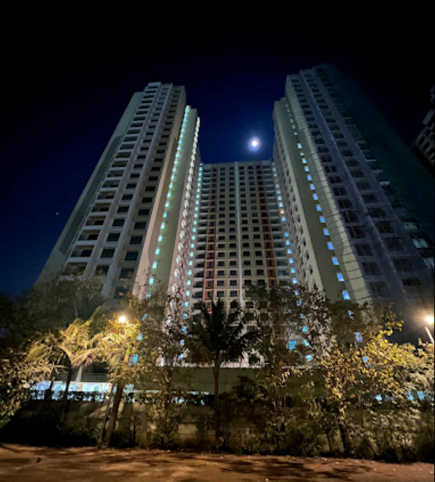 3 BHK Semi Furnished in Vasant Blossom , Andheri East