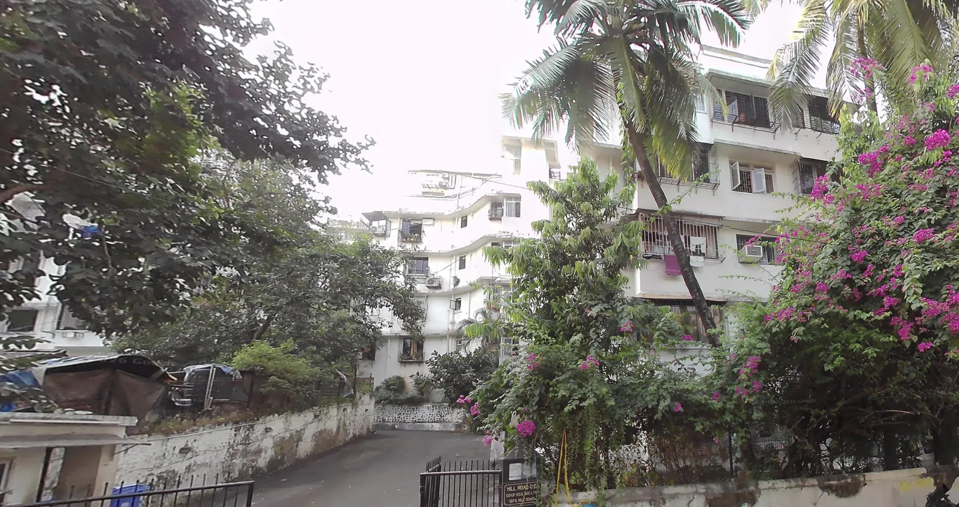 Hill Road Society, Bandra West