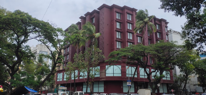 3 BHK Semi Furnished in Jivan Sona , Santacruz West