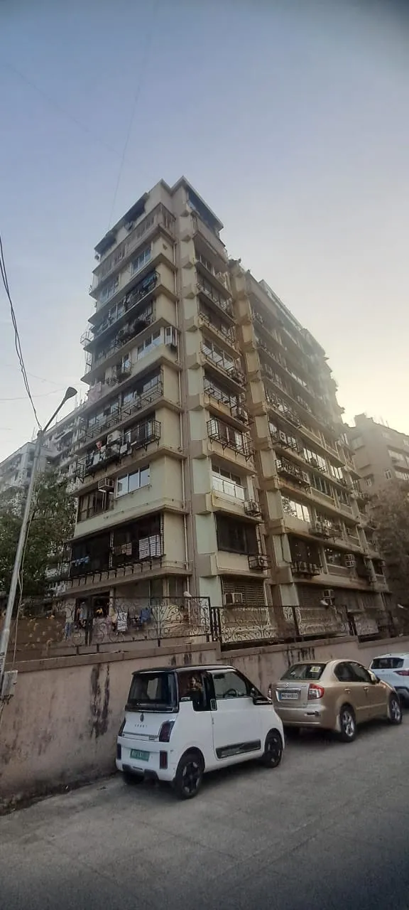 2 BHK Flats for Sale in Satyam Apartment, Nepeansea Road