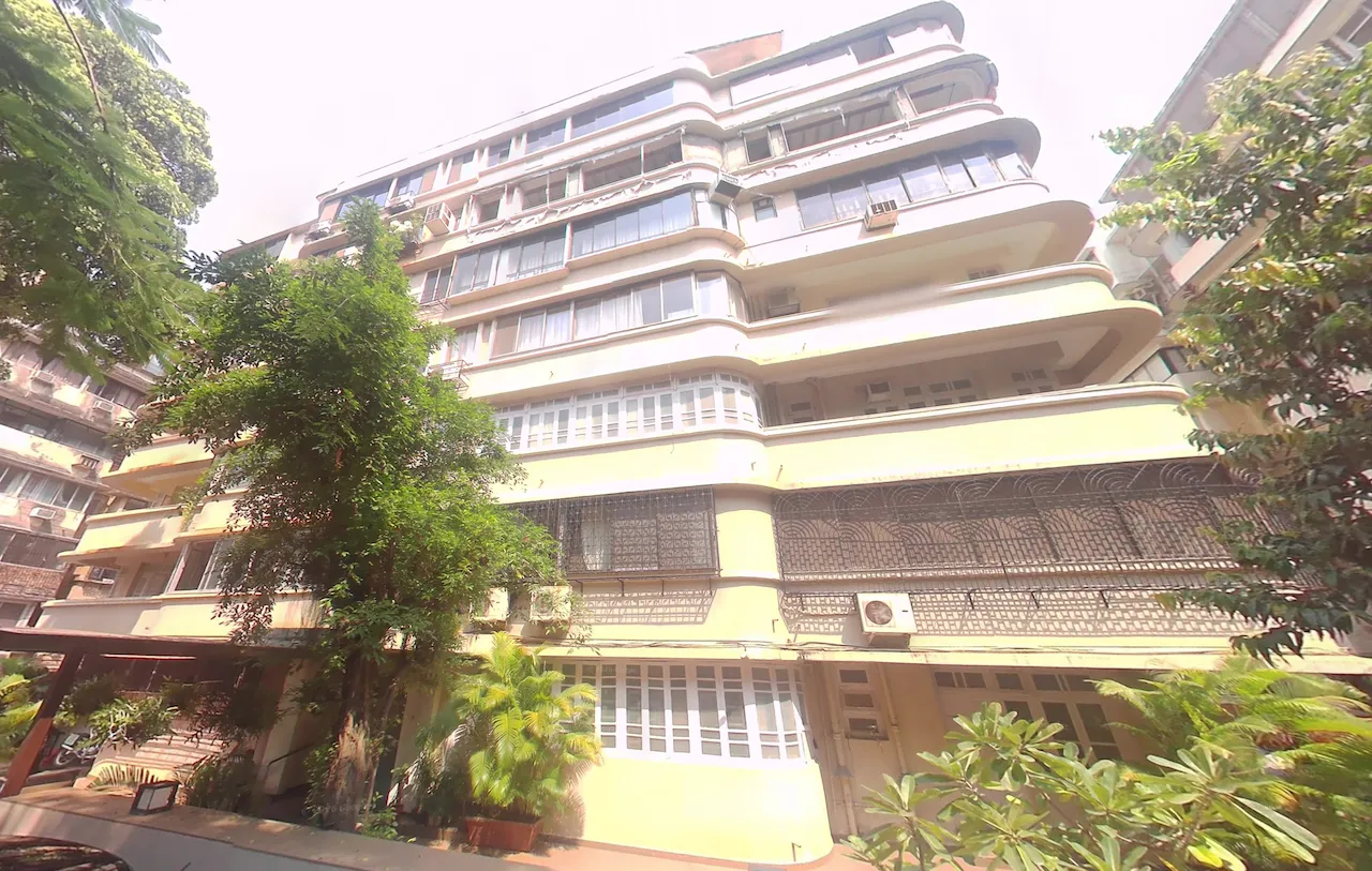 2 BHK Kalaniketan Housing Society, Breach Candy — for Sale
