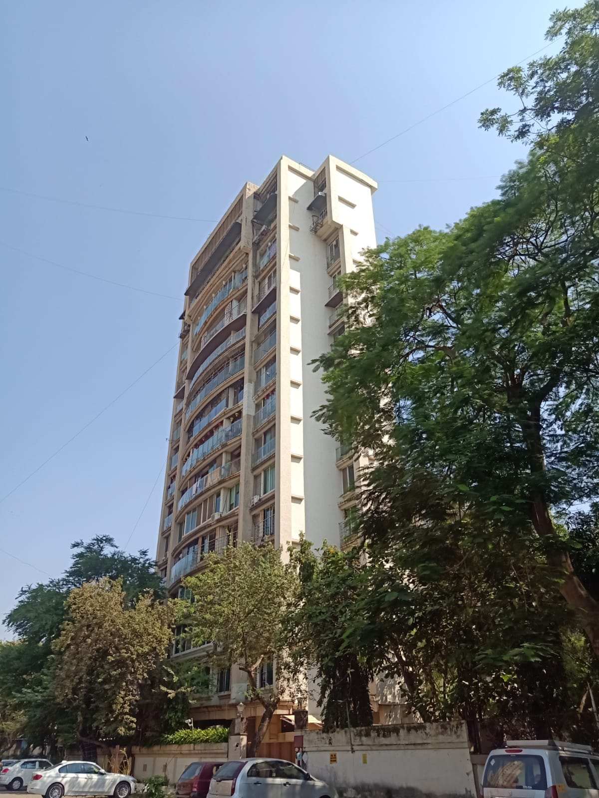 3 BHK Semi Furnished in Kedarnath Apartment , Andheri West