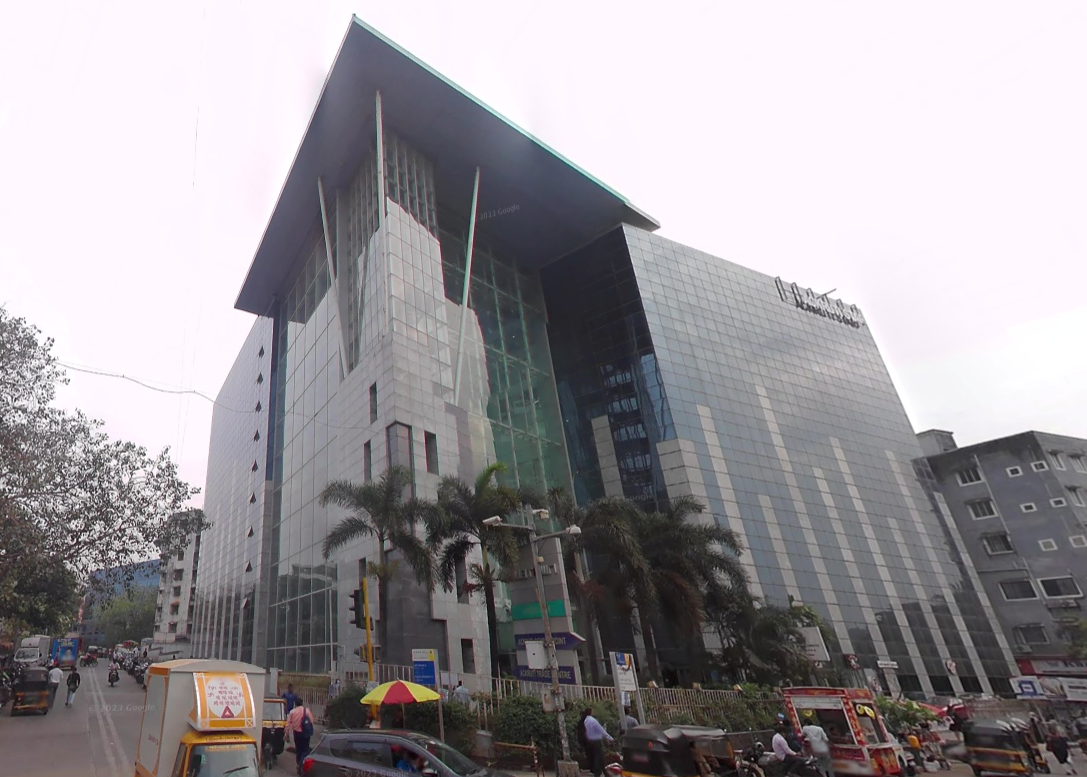 Office Space Semi Furnished in Akruti Star , Andheri East