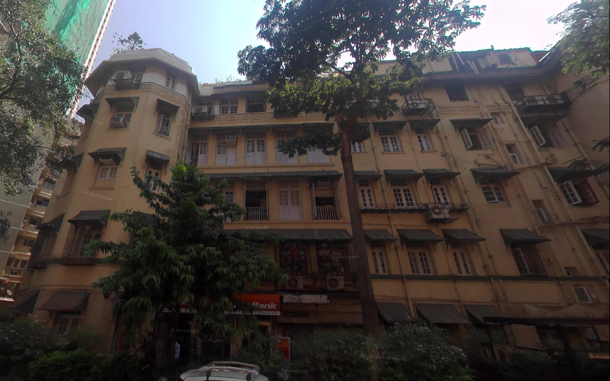 2 BHK Semi Furnished in Acropolis , Colaba