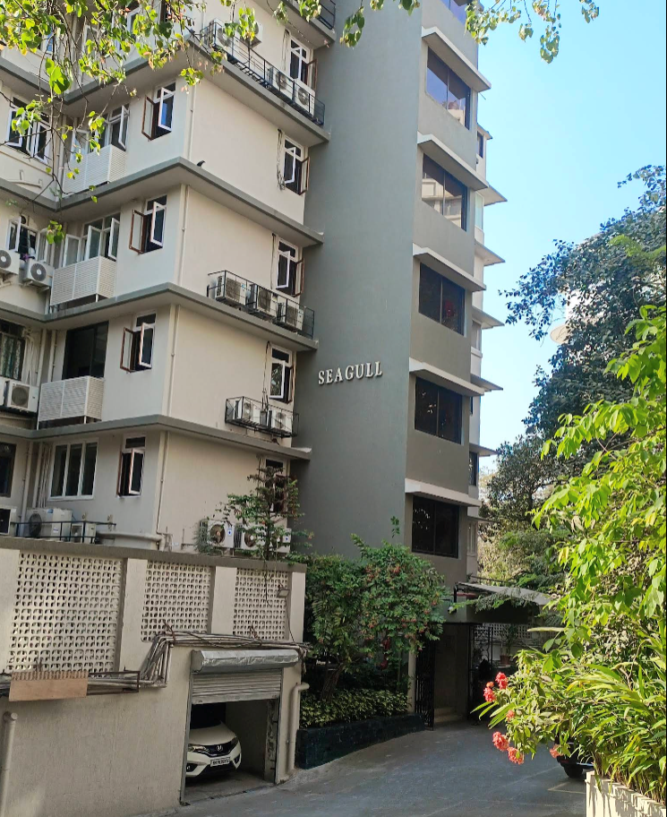 2 BHK Fully Furnished in Seagull , Peddar Road