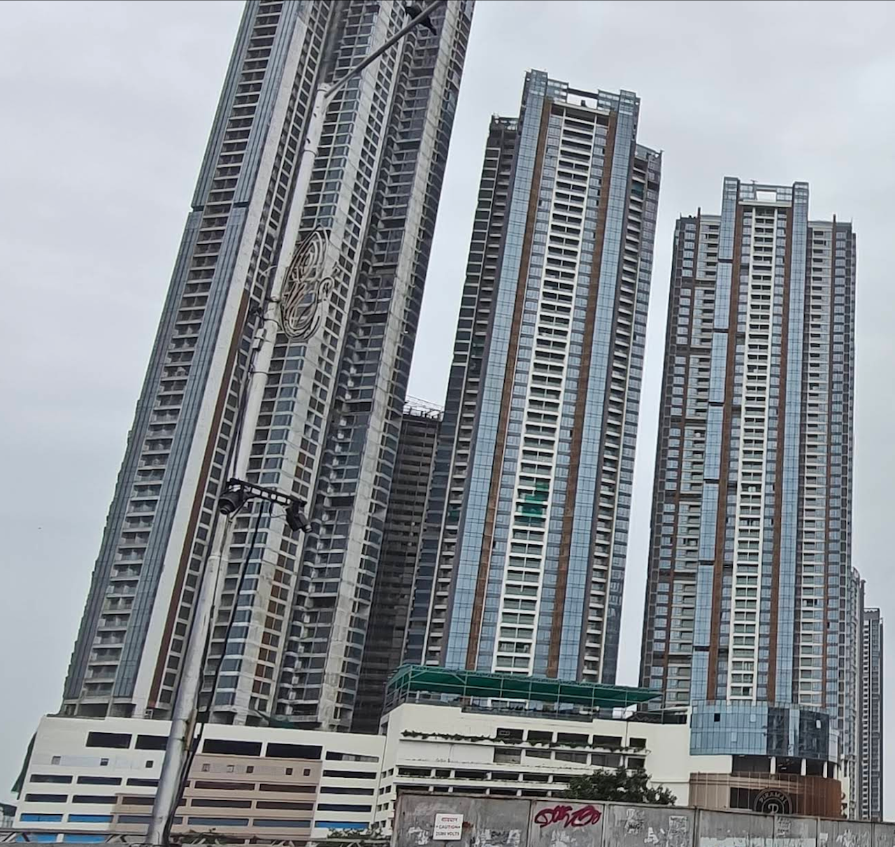 3 BHK Flats on Rent in Piramal Mahalaxmi, Mahalaxmi