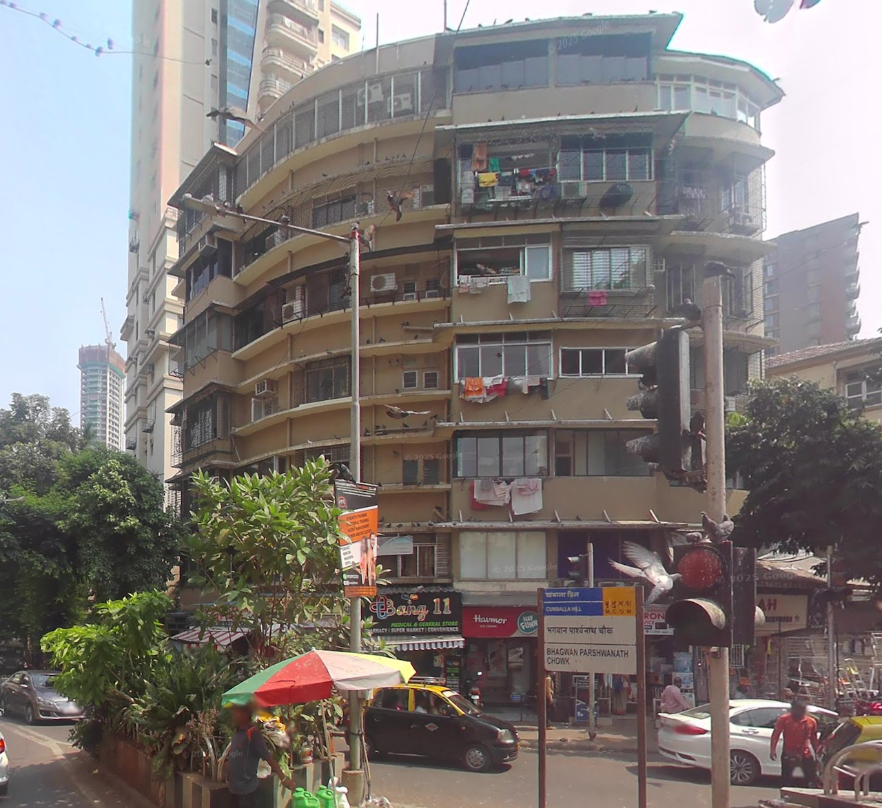 2 BHK Flats for Sale in Sailesh Building, Kemps Corner