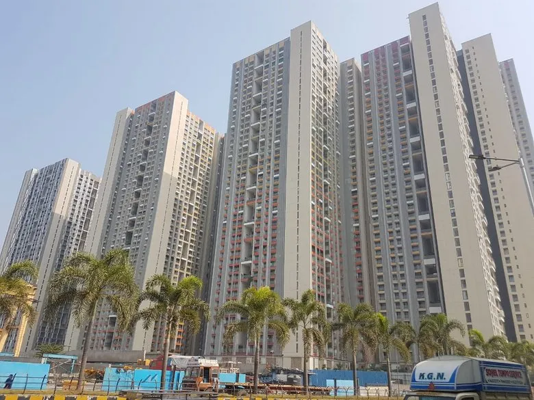 1 BHK Lodha Altia, Wadala — for Sale