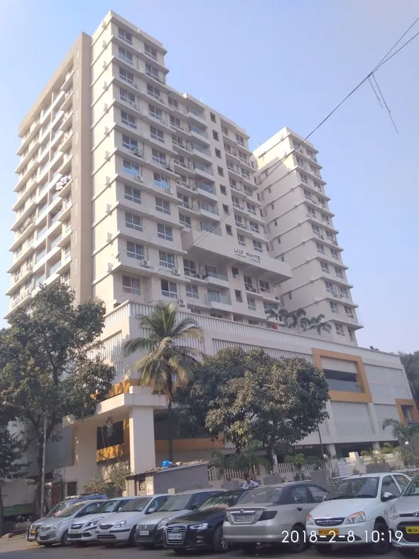3 BHK Lily White for Rent in Andheri East