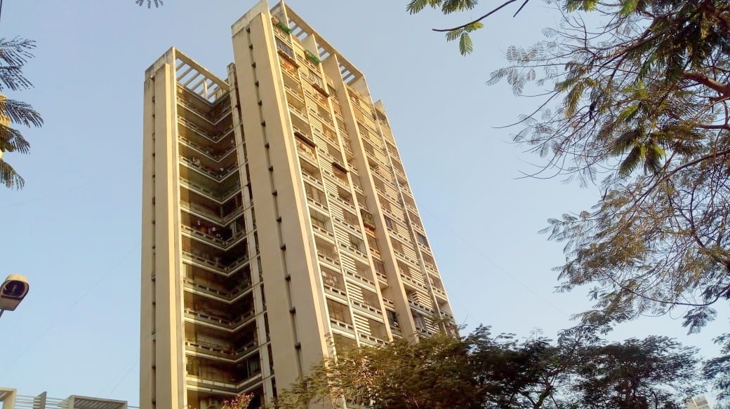 2 Living Essence, Kandivali East — for Rent