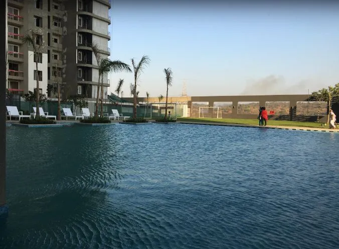 4 BHK Flats for Sale in Lodha Fiorenza Venezia, Goregaon East