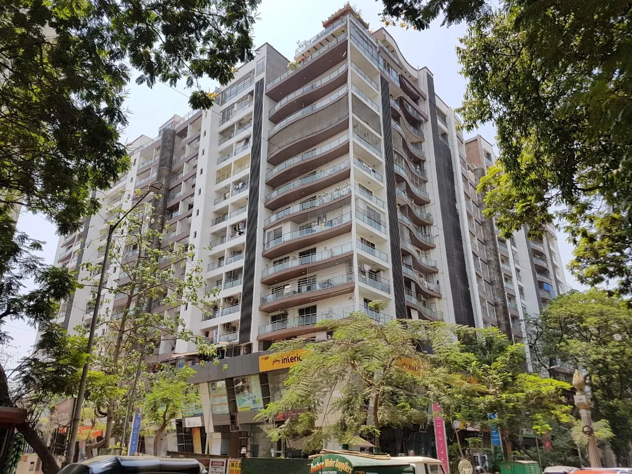5BHK Flats on Rent in Mayfair Meridian, Andheri West