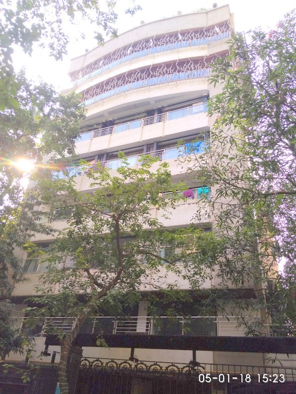 Mayfair Villa, Khar West