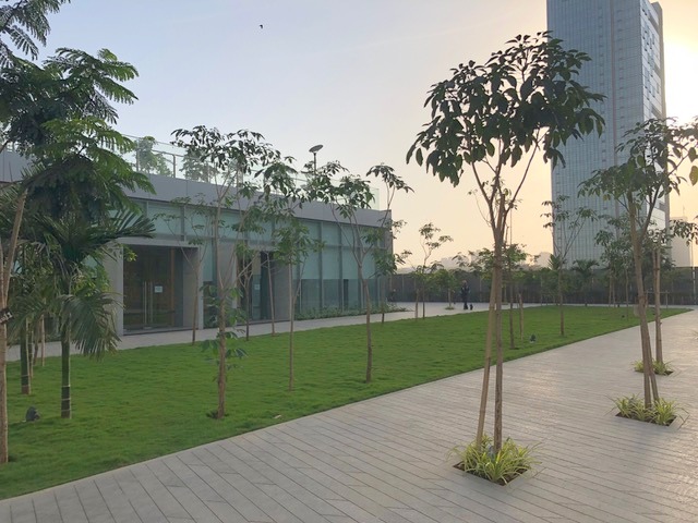 3 BHK Flats for Sale in Oberoi Esquire, Goregaon East