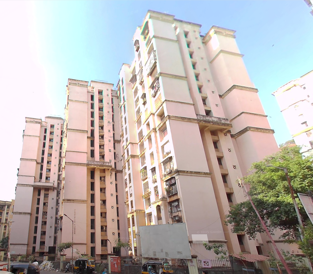 1 BHK Flats for Sale in Pacific Tower, Andheri West