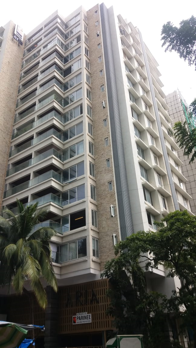 4 BHK Flats for Sale in Parinee Aria, Juhu