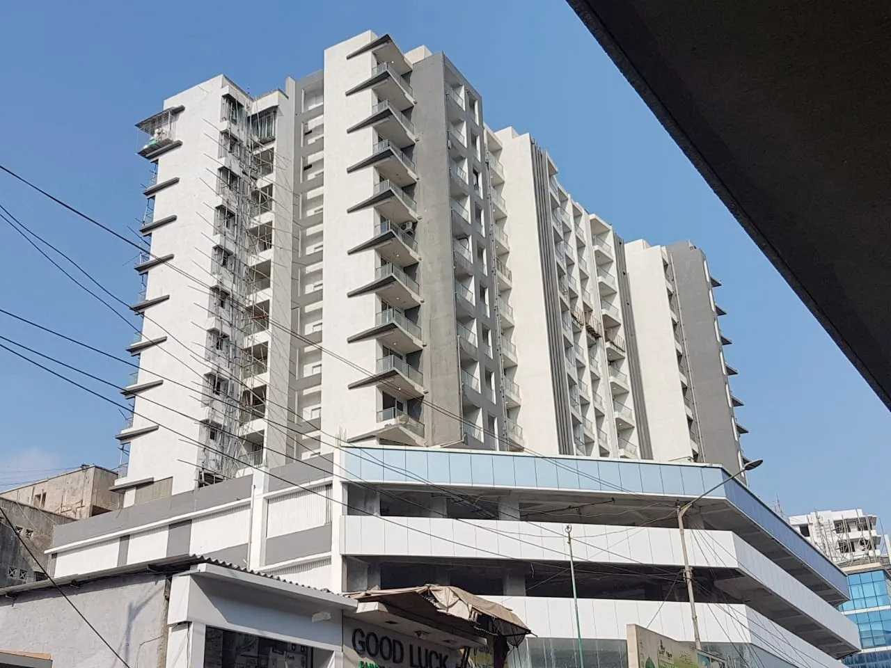2 BHK Flats for Sale in Pearl Residency, Andheri West