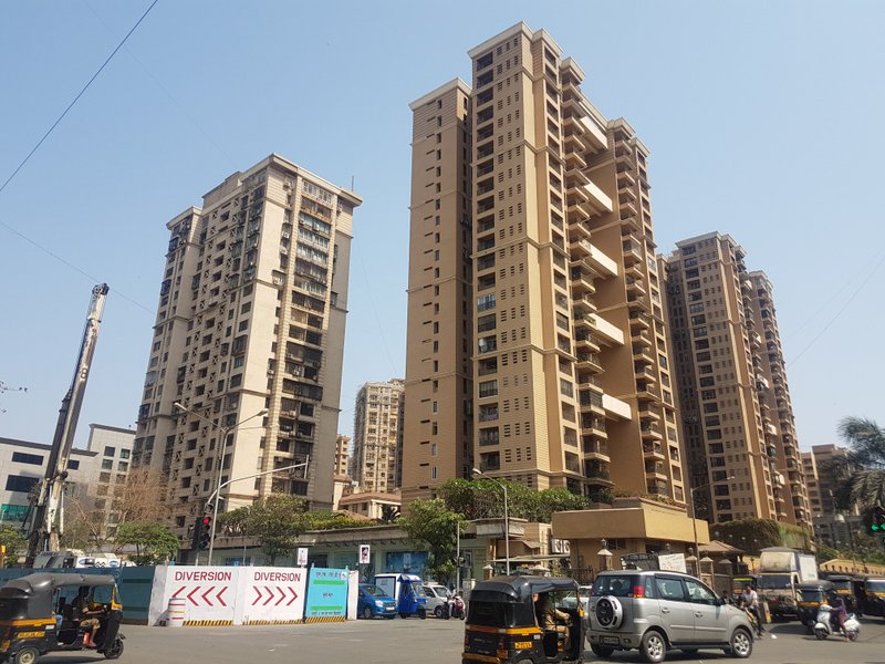 Raheja Classique for rent