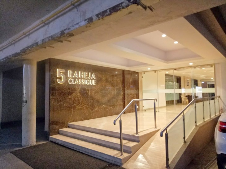 5BHK Semi Furnished in Raheja Classique 5 , Andheri West