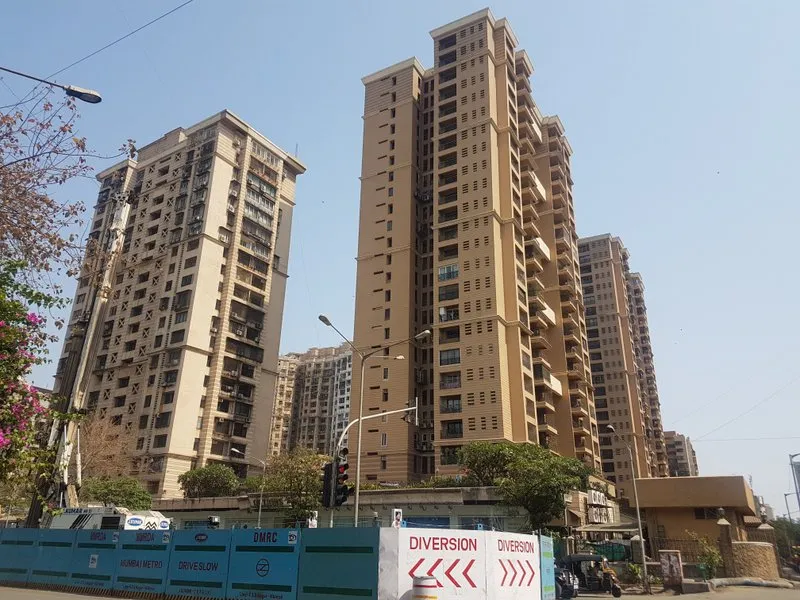 5BHK Flats for Sale in Raheja Classique, Andheri West
