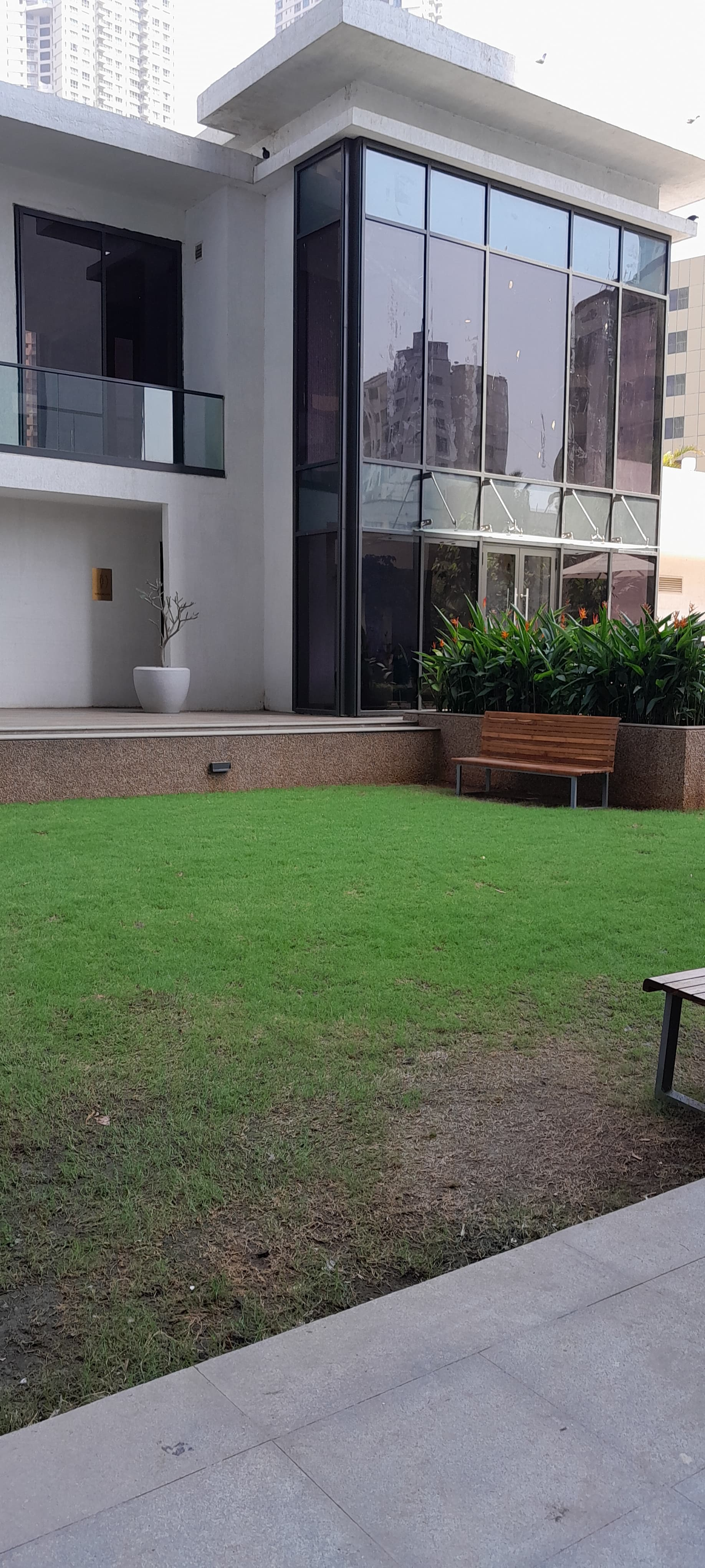 2 BHK Raj Infinia for Rent in Malad West