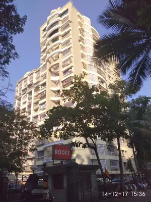 3 BHK Flats for Sale in Rocky Hill, Bandra West