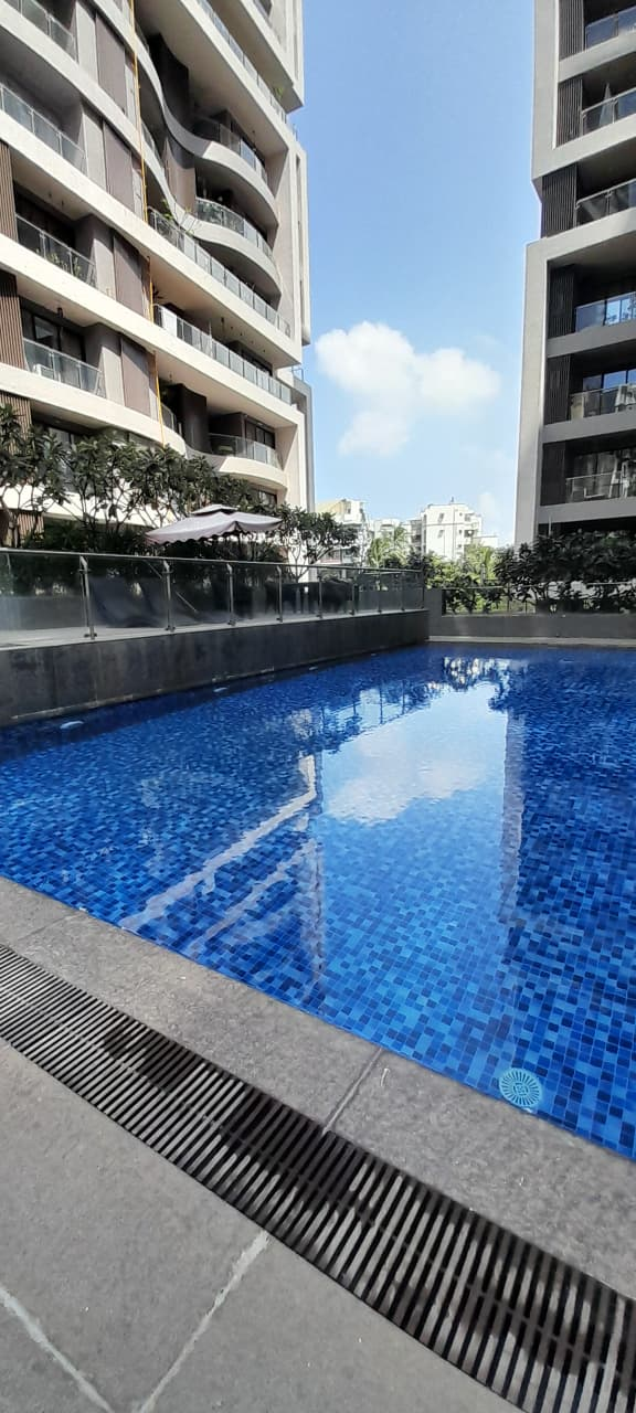 2 BHK Semi Furnished in Rustomjee Elita , Andheri West - Photo 5