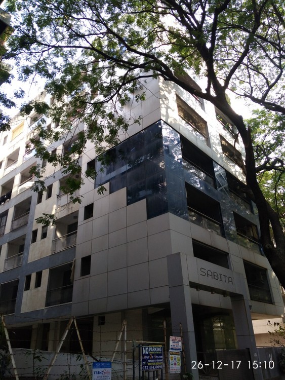 2 BHK Semi Furnished in Sabita Apartments , Bandra West