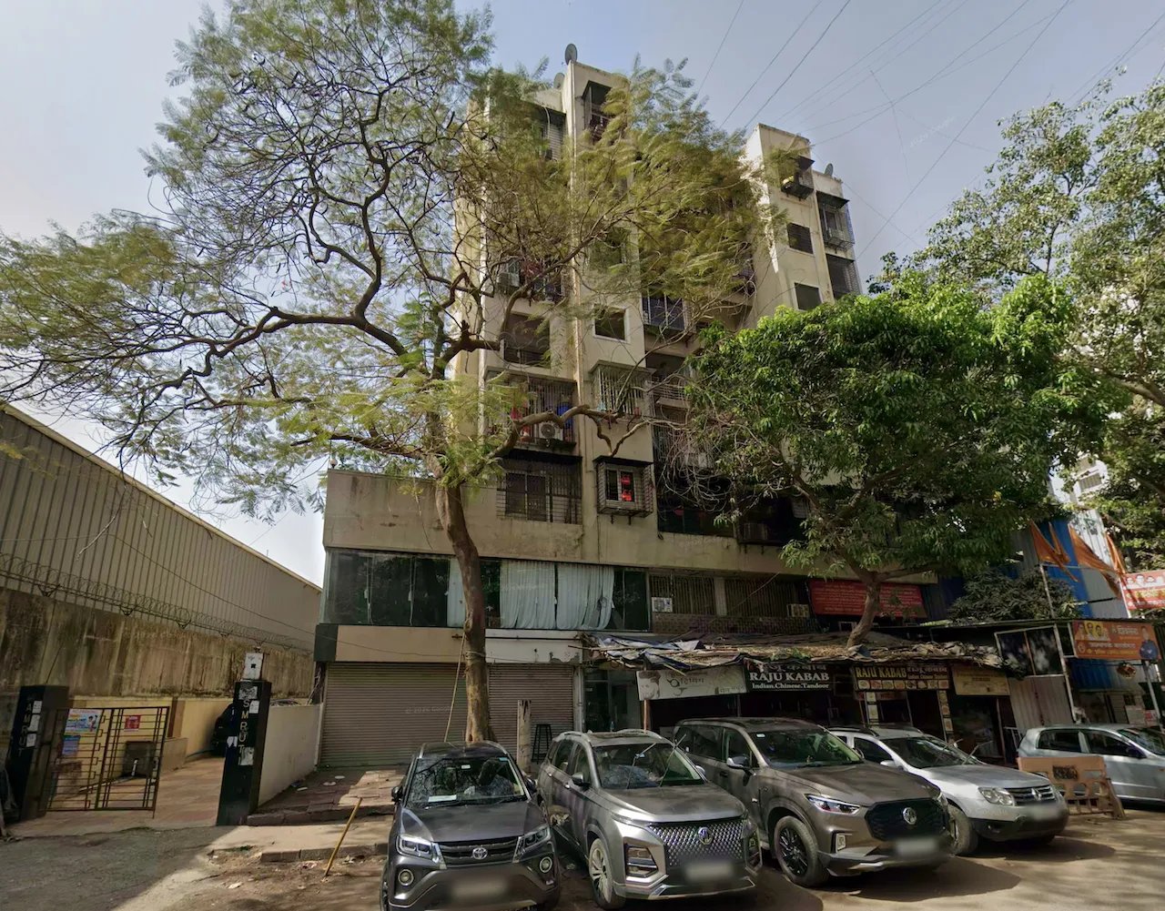2 BHK Amrut Smurti Chsl, Andheri West — for Sale