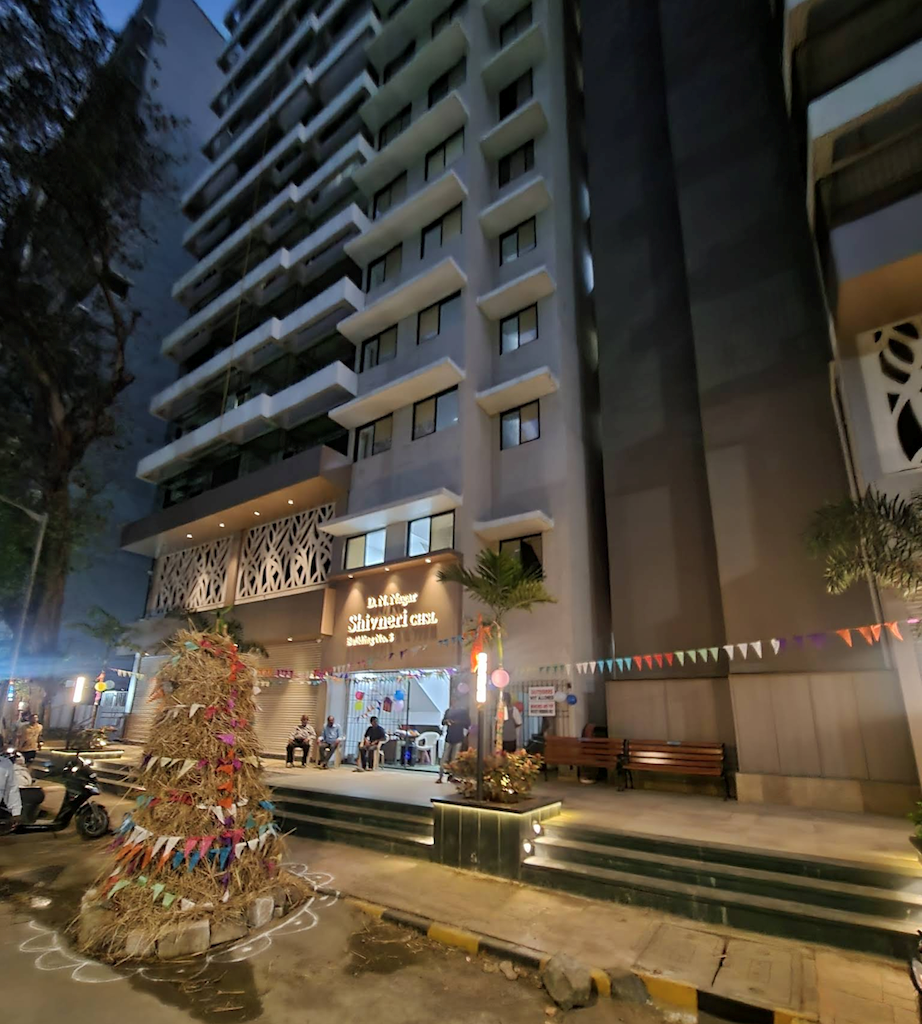 2 BHK Flats for Sale in Shivneri CHS, Andheri West