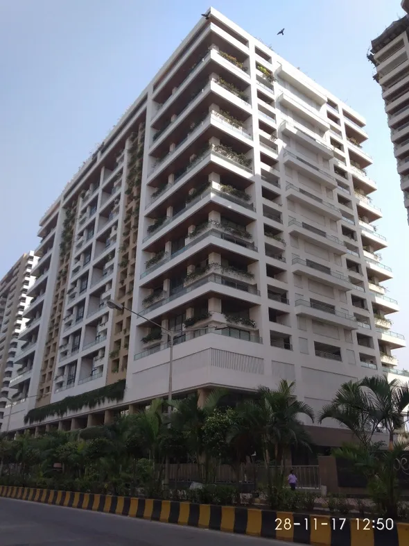 4 BHK Flats on Rent in Signature Island, Bandra East