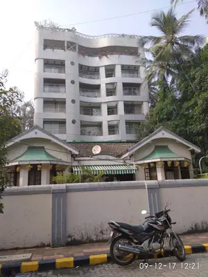 2 BHK Flats for Sale in Silver Crest, Bandra West