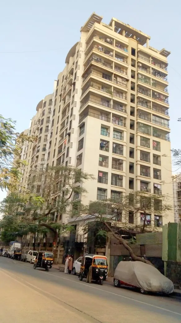 2 Flats on Rent in Lokhandwala Spring Leaf, Kandivali East